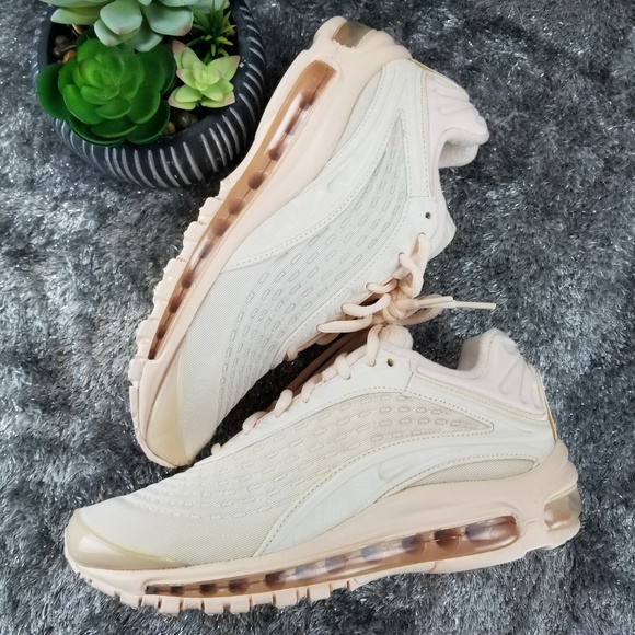 Nike Air Max Deluxe Sneakers - Picture 5 of 8